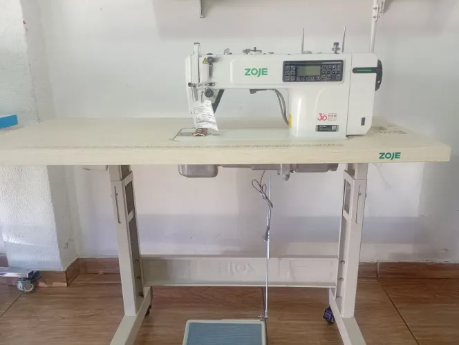 Máquina reta eletrônica zoje(NOVA)