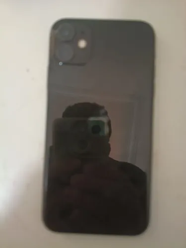 iPhone 11 64GB Preto - Saúde 85% & Face ID OK (Faço R$ 1.200 hoje!)
