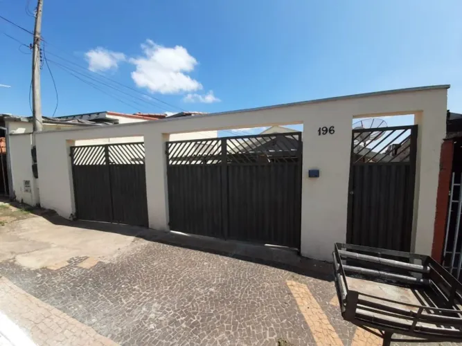 Casa com 4 dormitórios para alugar, 150 m² - Antônio Zanaga - Americana/SP