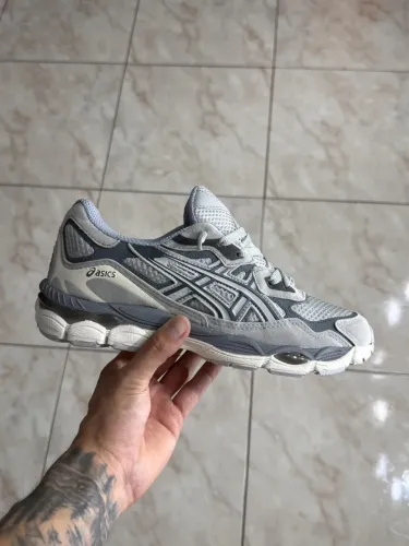Tênis Asics Gel