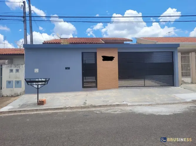 Casa à venda com 3 quartos, sendo 1 suíte - Loteamento Residencial Santa Gertrudes, Valinh