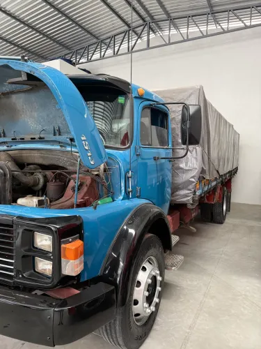MB 1513 muito novo