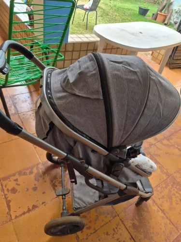 Carrinho e bebê conforto Galzerano 