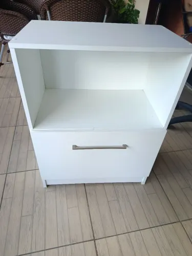 Móvel 100 MDF ( 0.80 A x 0.60 C x 0.35 P)