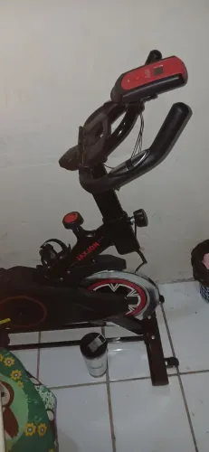 Bicicleta ergometrica nova