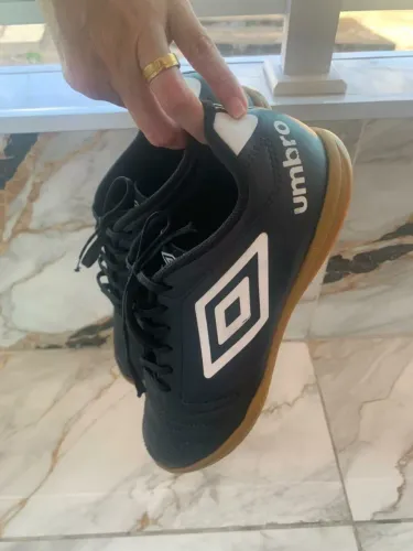 Chuteira de futsal umbro original