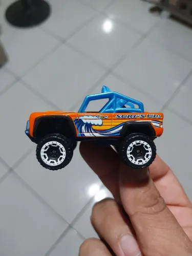 Hot Wheels Custom Ford Bronco 2017 Surf's Up