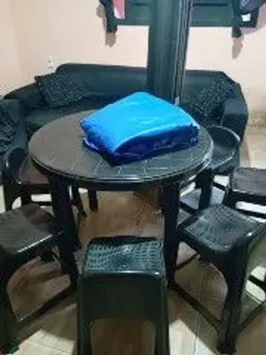 Tenda 3x3 com mesa grande preta e 6 banquetas oportunidade