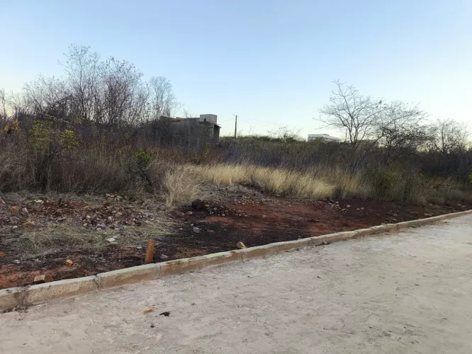 Terreno 10 x 30 m² Belo Norte