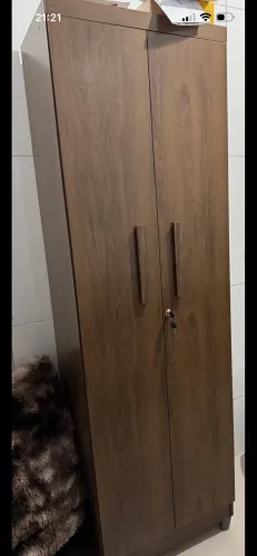 Guarda roupa à venda