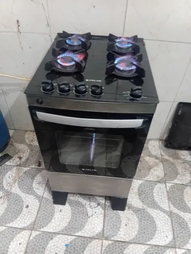 Vende-se Fogão
