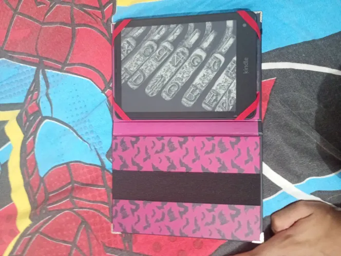 Kindle paperwhite semi-novo 