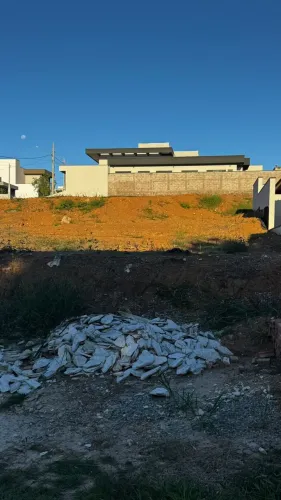 Terreno à venda, 360 m² por R$ 380.000 - Jardim Marlene Miranda - Taubaté/SP - Residencial
