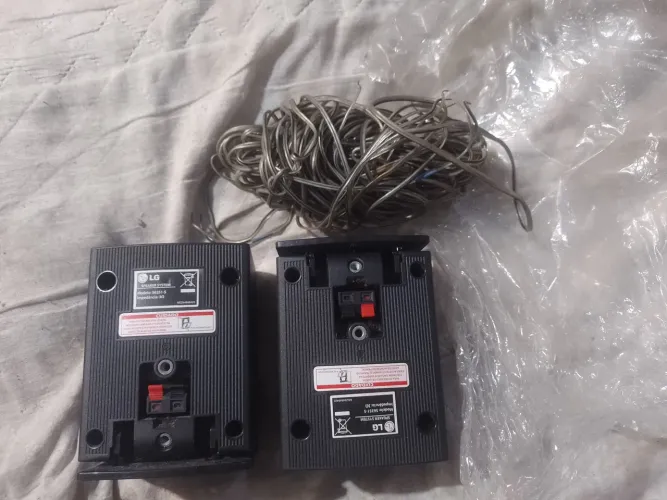 2 caixinhas de home theater novas