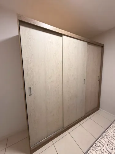 Guarda-Roupa Casal de 3 Portas de Correr - Foscarini
