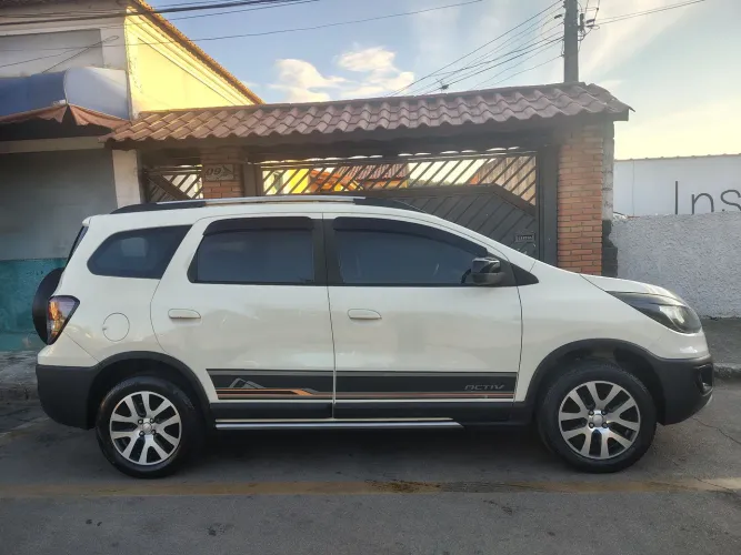 Chevrolet Spin Activ 1.8 8V Econo. Flex 5P Aut. 2016