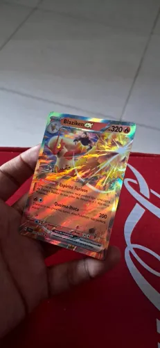 Carta pokémon- Blaziken Ex (024/159)