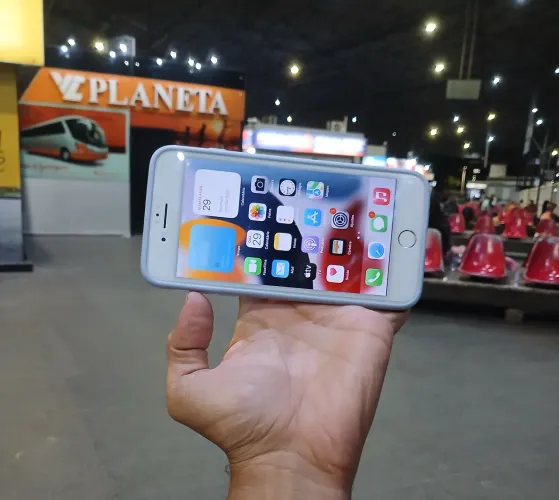 Iphone 7 pkus 128 gigas
