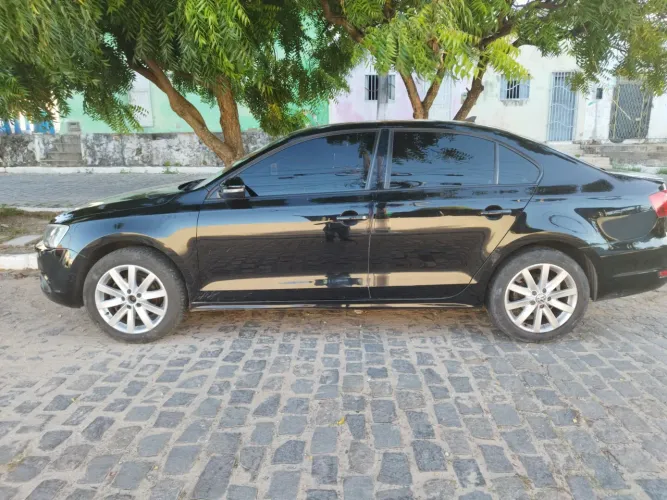 Volkswagen Jetta Comfortline 2.0 T.flex 8V 4P Tipt. 2012