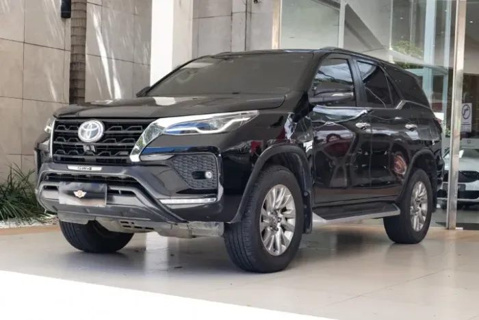 Toyota Hilux SW4 SRX 4X4 2.8 TDI 16V Dies. Aut. 2022