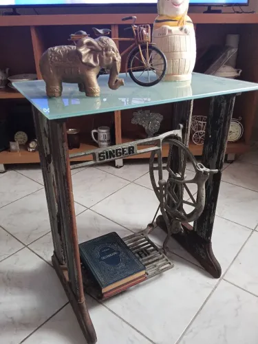 Pé de Máquina de costura SINGER, Leia: