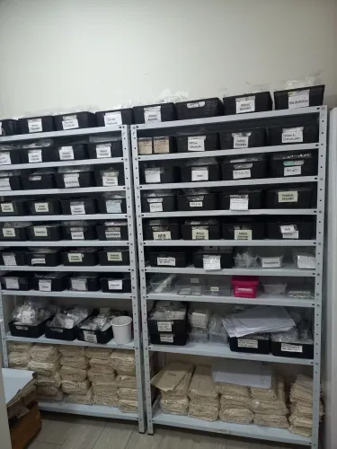 ARMÁRIO ESTANTE DE AÇO 