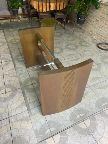 Vendo mesa de vidro (para 6 cadeiras )