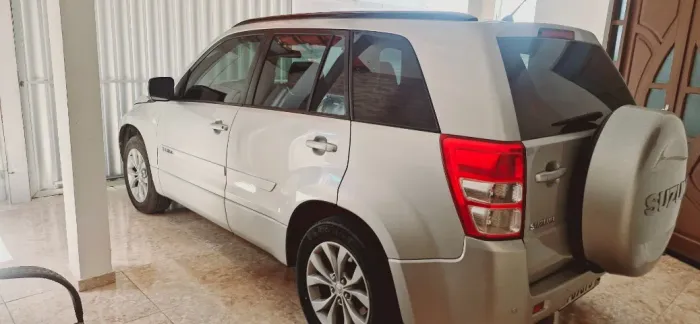 Suzuki Grand Vitara 2.0 16V 4x2/4x4 5P Aut. 2013