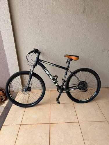 Bicicleta Moutain Bike