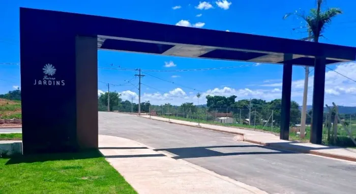 VENDE - SE LOTE NO BAIRRO JARDINS EM JUSTINOPOLIS 
