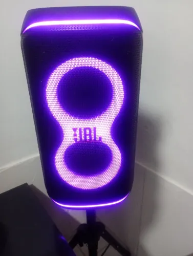 VENDO JBL 120 NOVA, NÃO TEM NENHUMA AVARIA OU MARCA DE USO