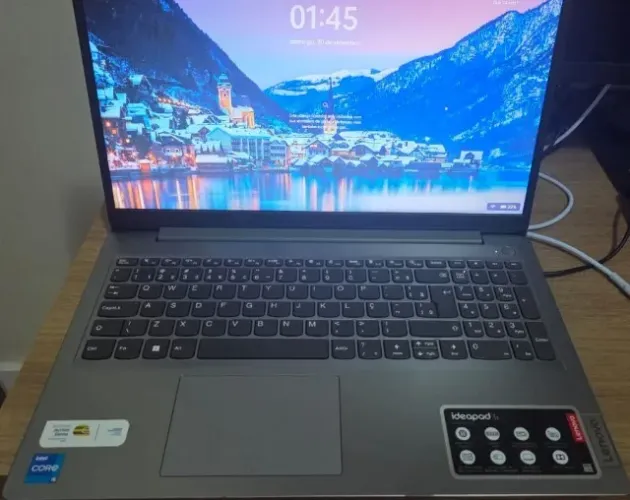 Notebook Lenovo IdeaPad 3i i5 11ª Gen | 8GB RAM | 256GB SSD | Tela 15.6" Full HD