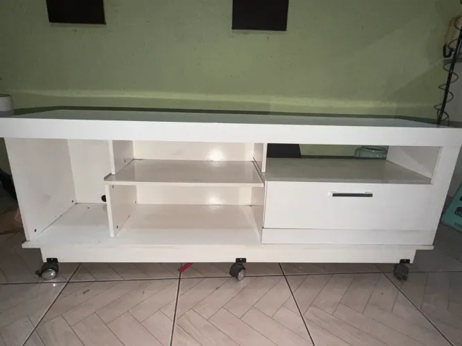 Rack branco em perfeito estado com 1.60m de comprimento!