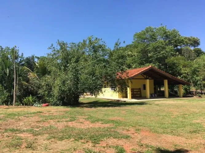 Procuro chácara para alugar ou vaga de caseiro 