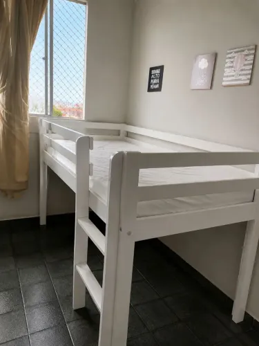 Cama montessoriana 