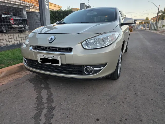 Renault Fluence Sedan Privilège 2.0 16V Flex AUT 2012