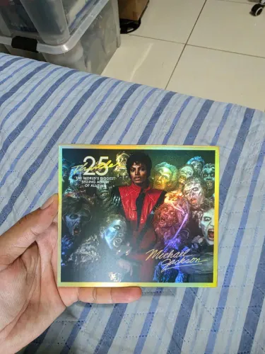 Michael Jackson Thriller Edição 25 anos (Usado, excelente)