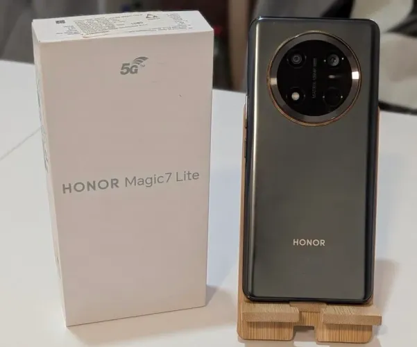 Honor Magic 7 Lite 5G 12/512-Preto R$2499,00 Entregamos Lacrado