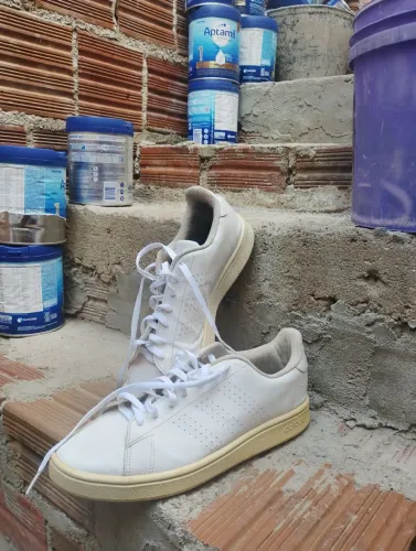 Adidas original semi nova