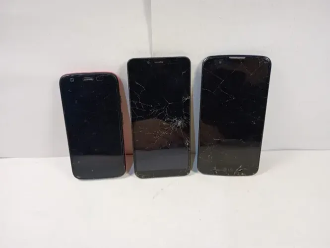 Kit 3 Celulares para Sucata / Retirada de Peças (Motorola + LG + Xiaomi)