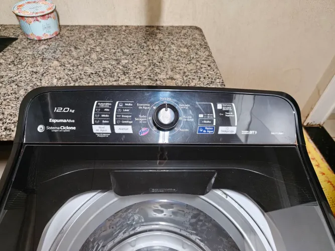 Máquina de lavar roupa Panasonic estado de nova