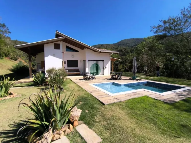 Chácara com piscina à venda, 29600 m² por R$ 1.600.000 - Bairro da Cachoeira - Sapucaí-Mir