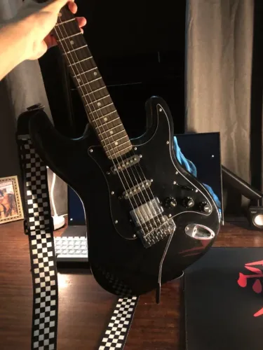 Guitarra HSS240 - KIT COMPLETO!