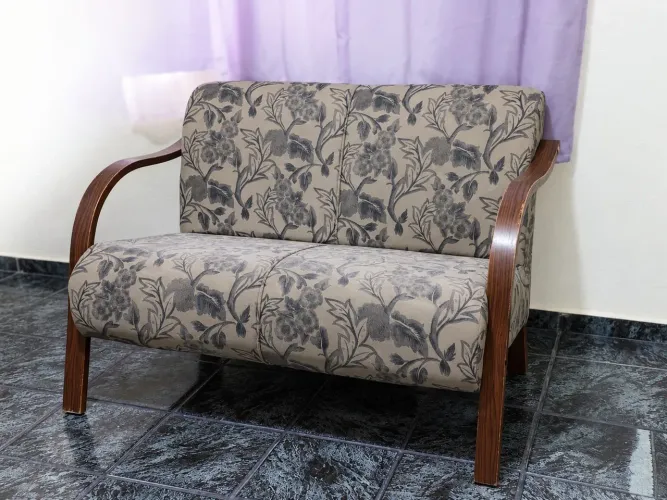 Poltrona namoradeira de 2 lugares 