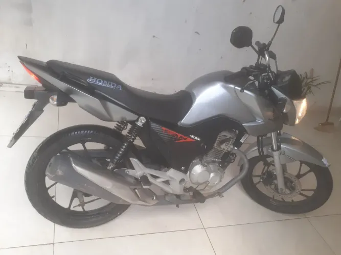 moto Honda CG 160 fan