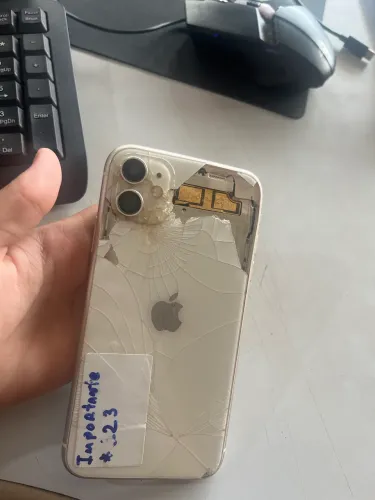 iPhone 11