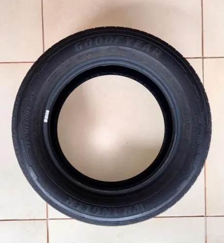 Jogo de Pneus (4) Goodyear 205/60 Aro 16