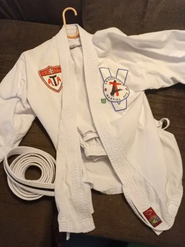 Kimono Taekwondo Academia ATA - Tamanho M4/12