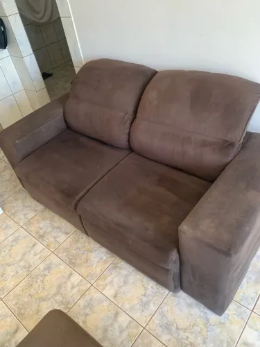Sofá retrátil reclinável 2 lugares