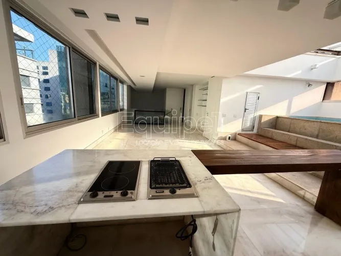 Cobertura Duplex de Alto Padrão na Savassi | 275m², 4 Quartos e Área de Lazer Privativa